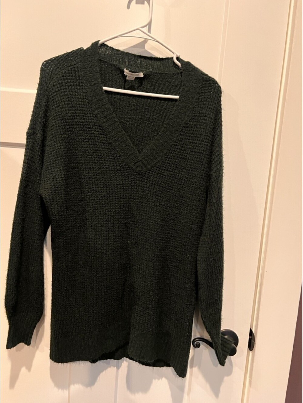 American Eagle Womens XS Black V Neck Knit Sweater Pullover Casual